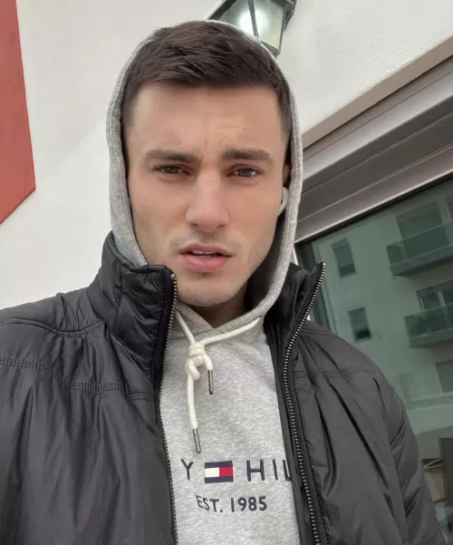 Have a good day everyone ☀️