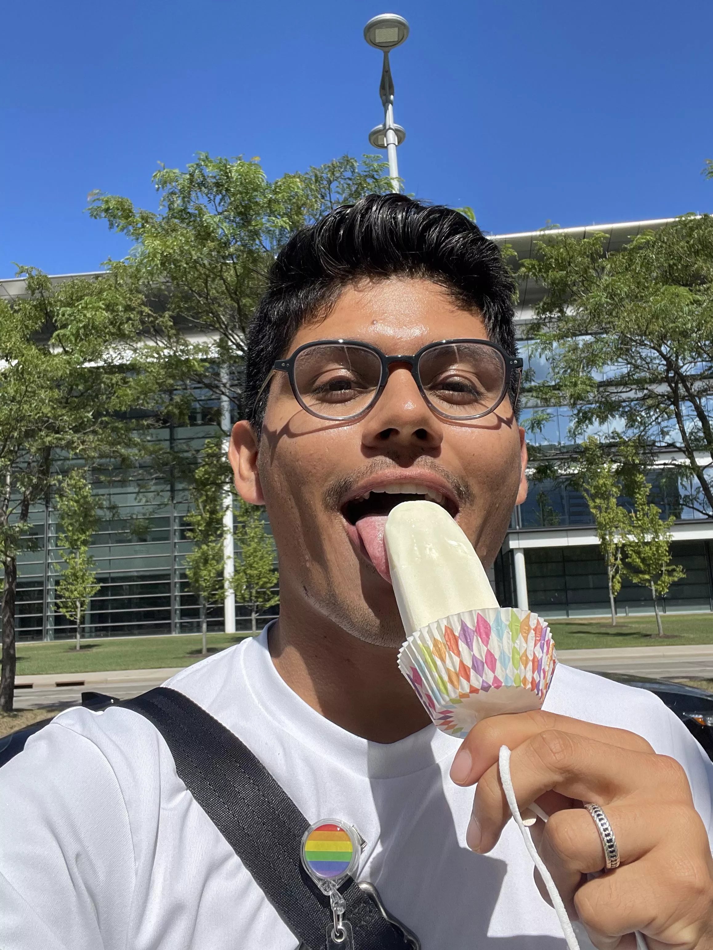 Have a great day everyone 🤍🌈