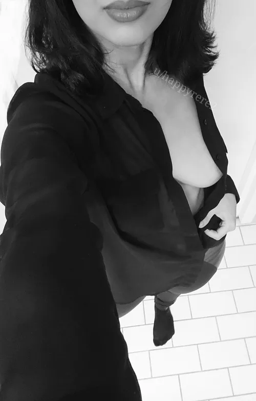 Have a great Saturday 😘 [F]