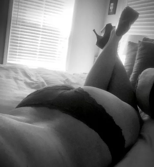 Heels on or heels off for some early morning before school fun? [f]39