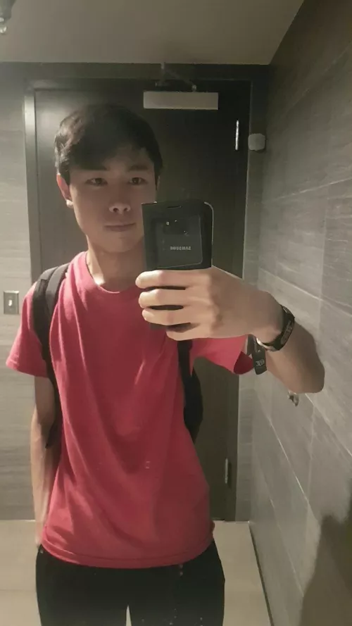 Hello! Any Fortnite (no build π
) or Overwatch PC players here? π