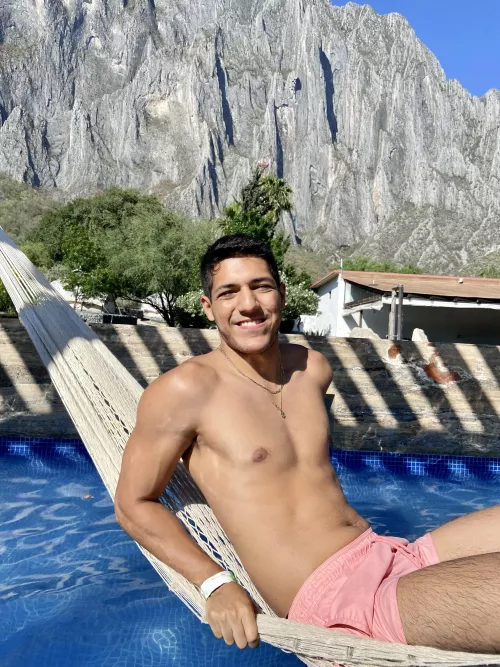 Hello first post here 😁