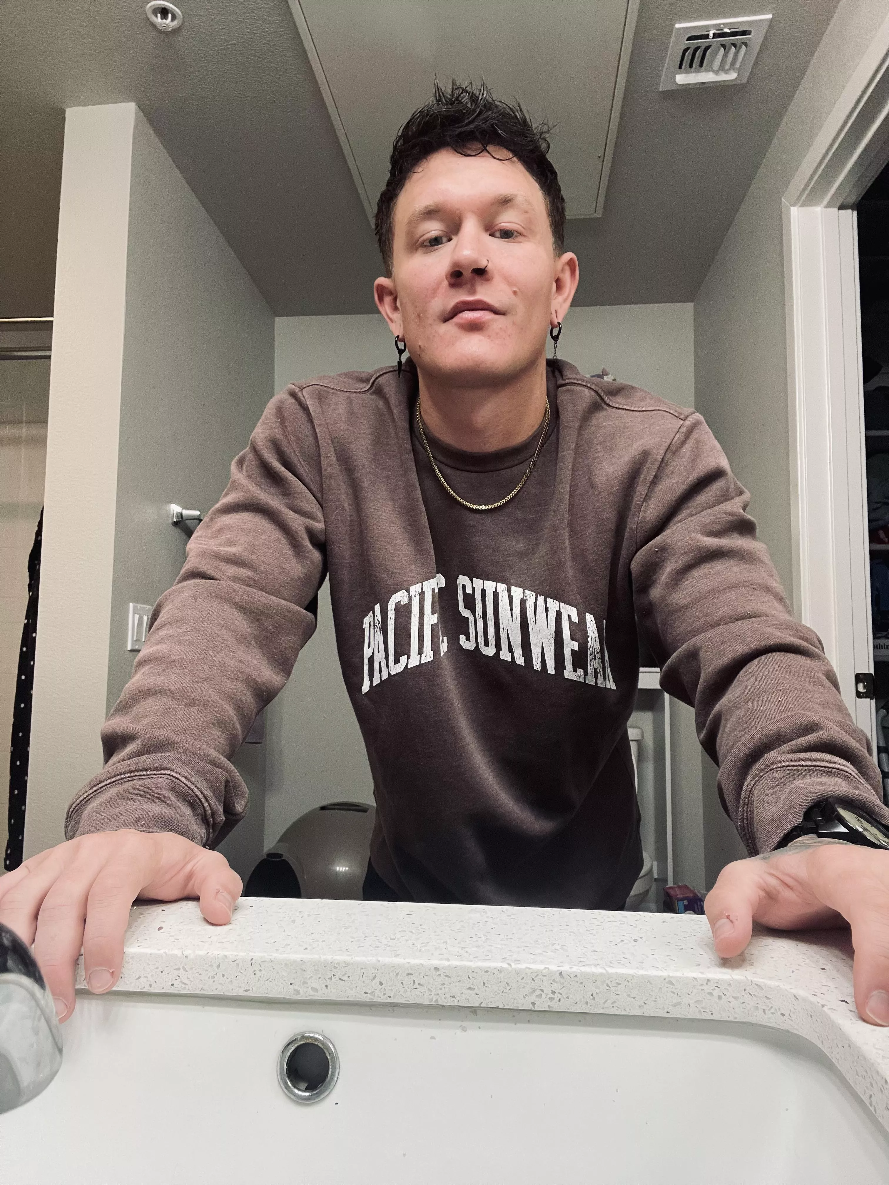 Hello from my bathroom😊 Hello from my bathroom😊