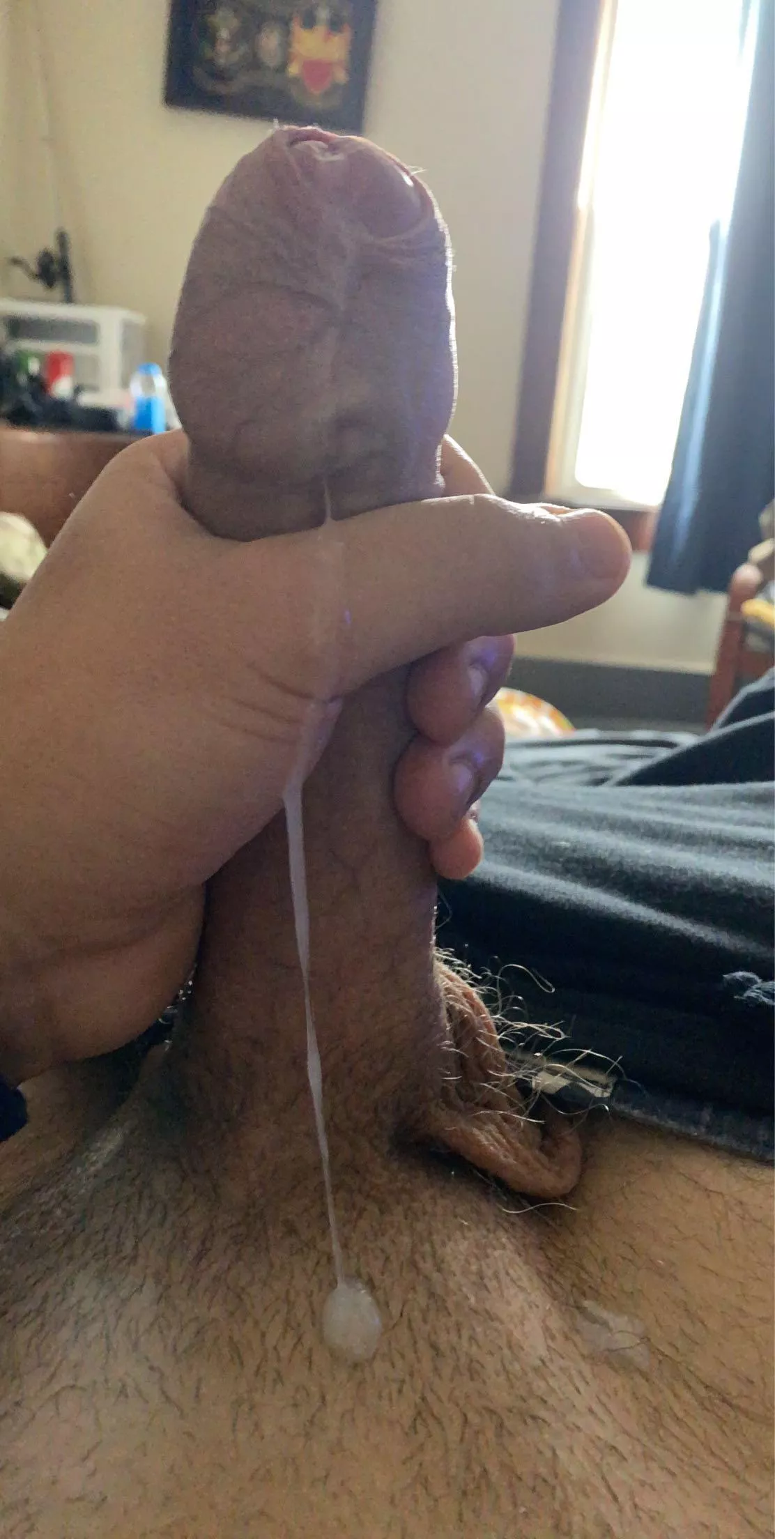 Hello M20 looking to sell NSFW content (Explicit) I’m looking to move out and employment has been tough. Please help!