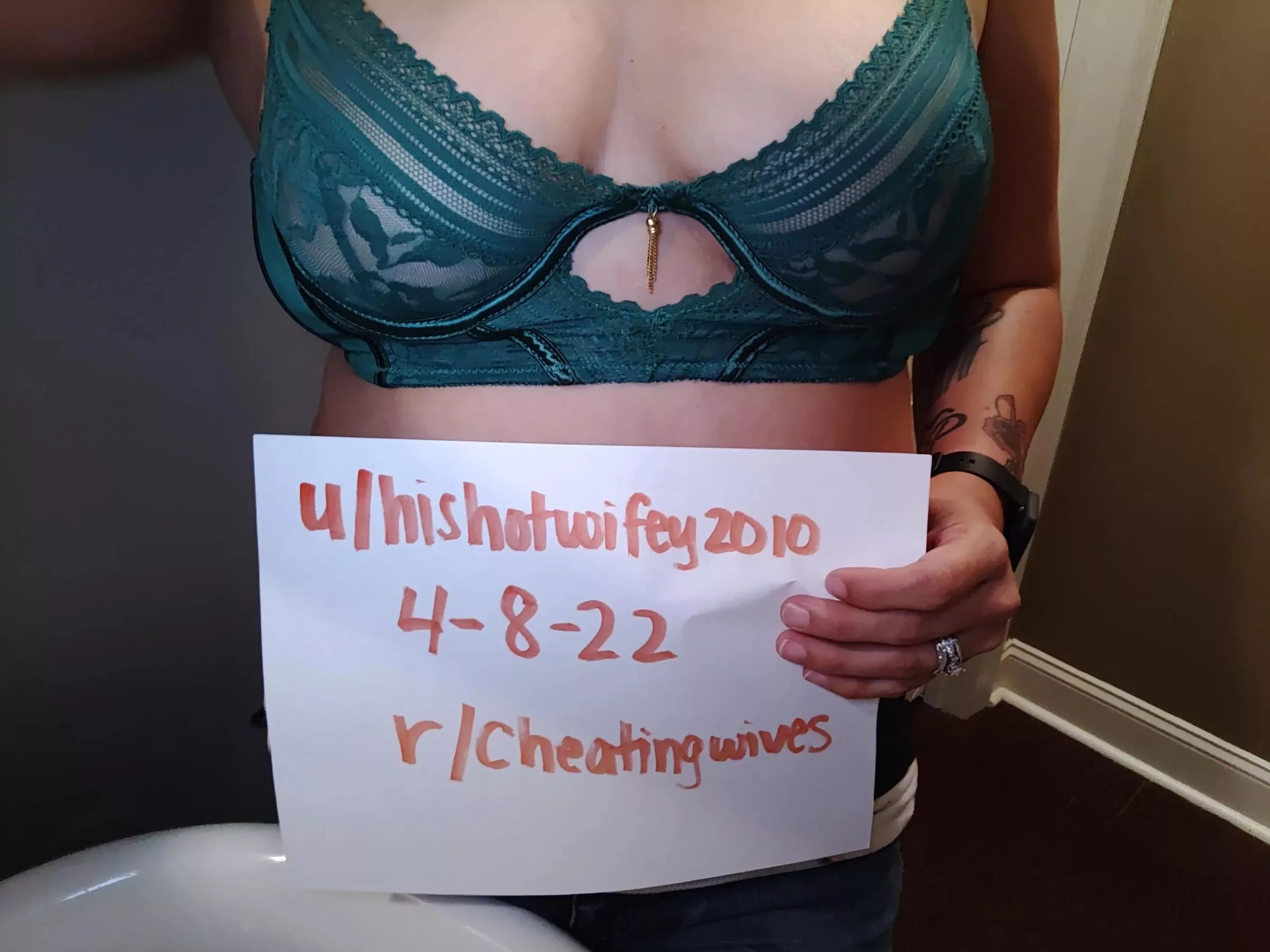 help me become a verified cheating wife. help me become a verified cheating wife.