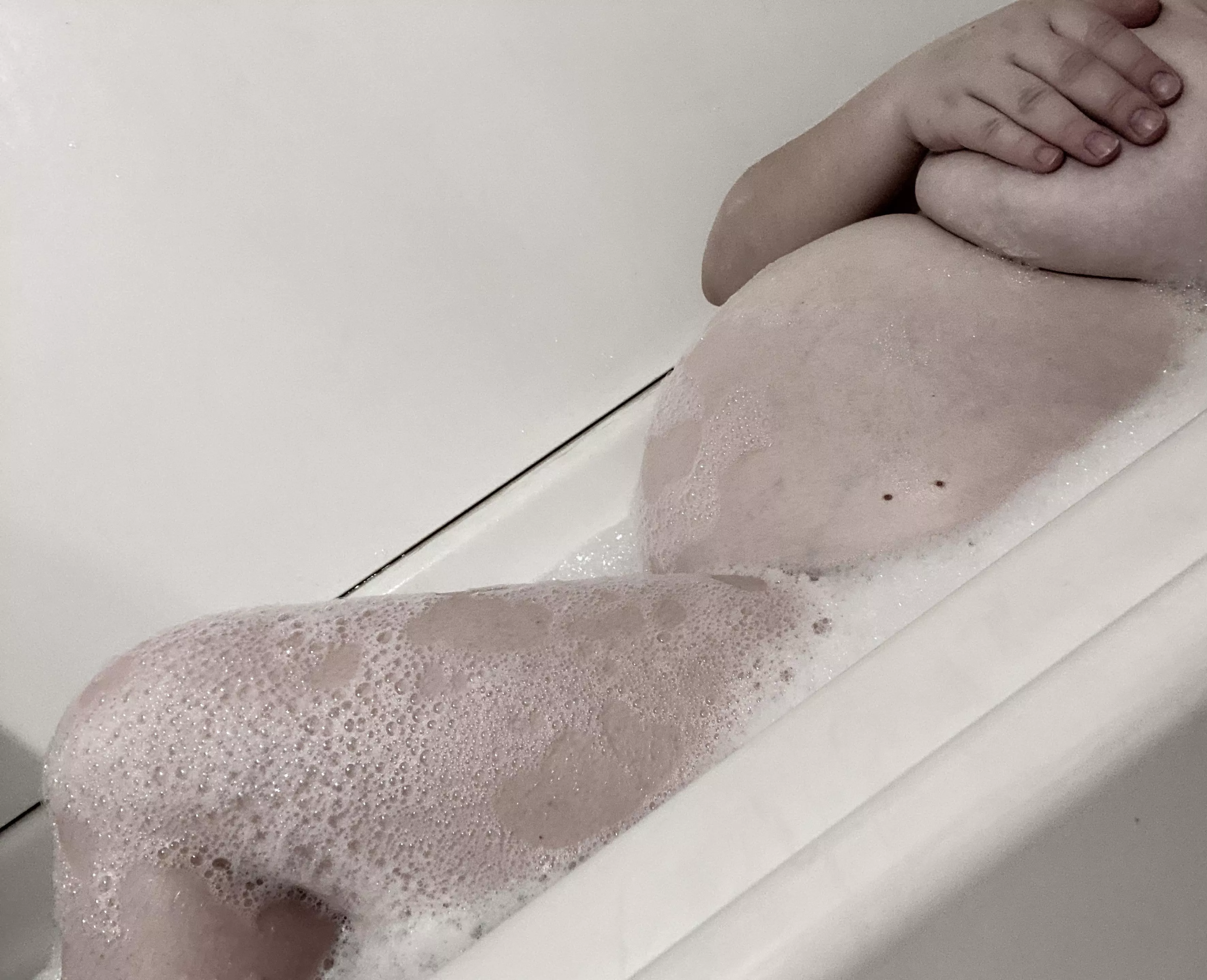 Help me wash up 🧼 and then we can get dirty all over again ❤️💋