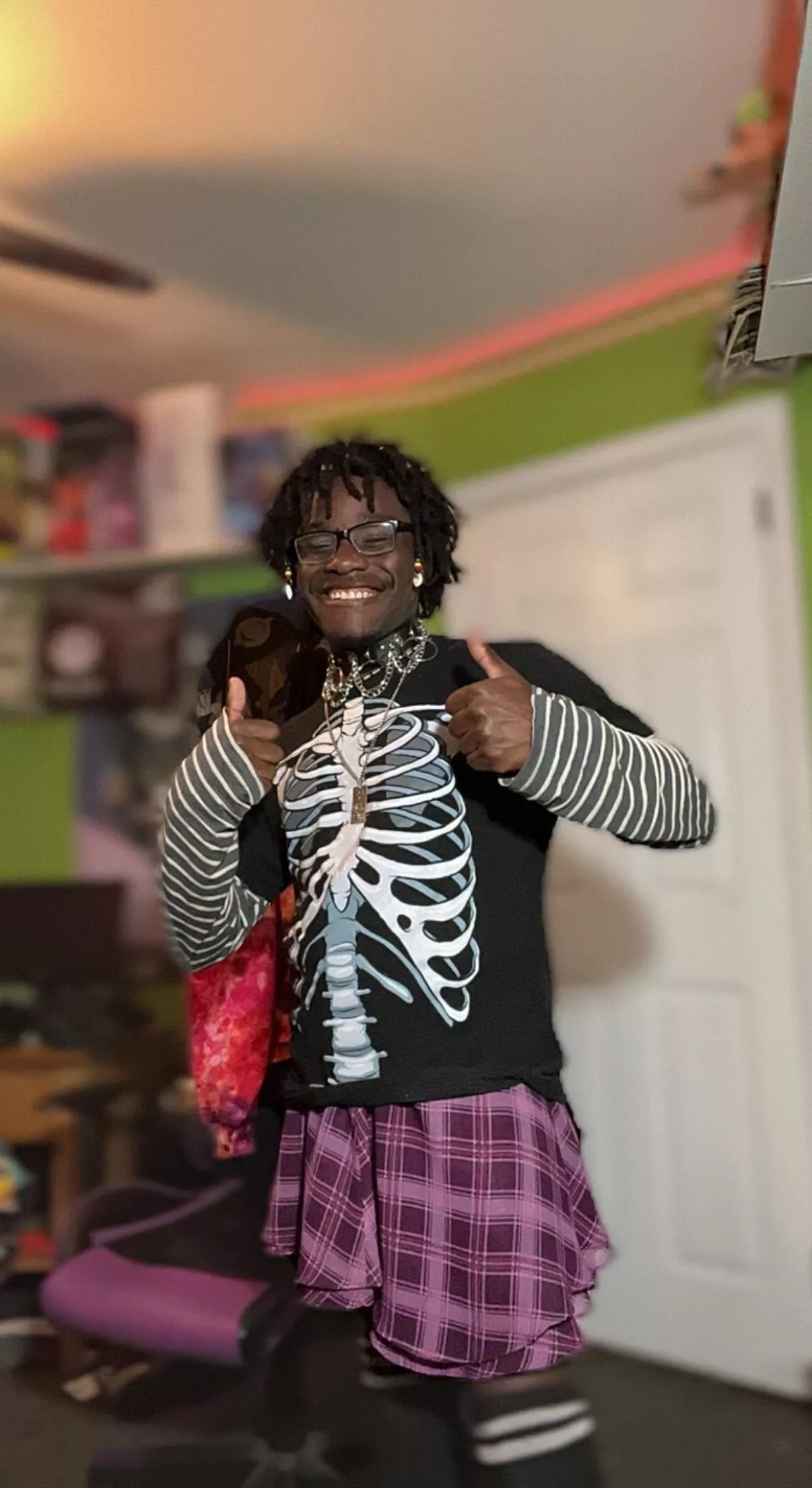 Here’s a little outfit I tried today!!