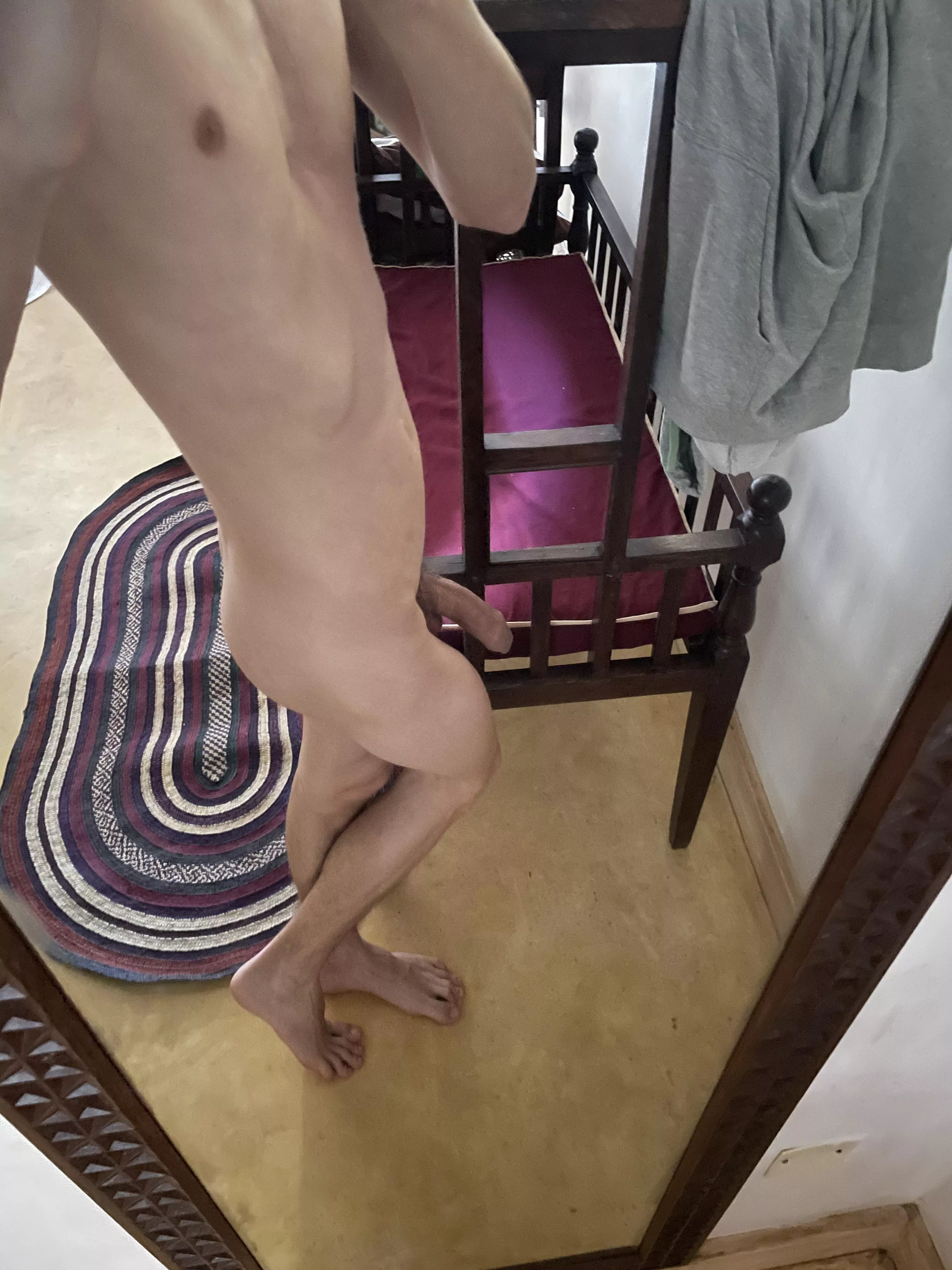 Hey boyyys anyone would use that ass 🥰 (18 feel free to come dm)