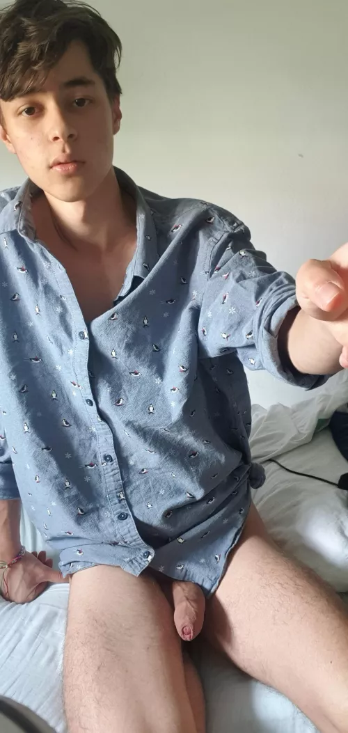 Hey bro, mind tossing me that bottle of water?