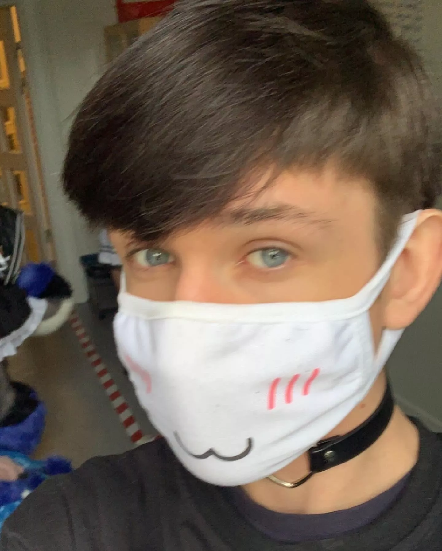 hey psst, yeah you! dont forget that you are freaking adorable >w< 💕