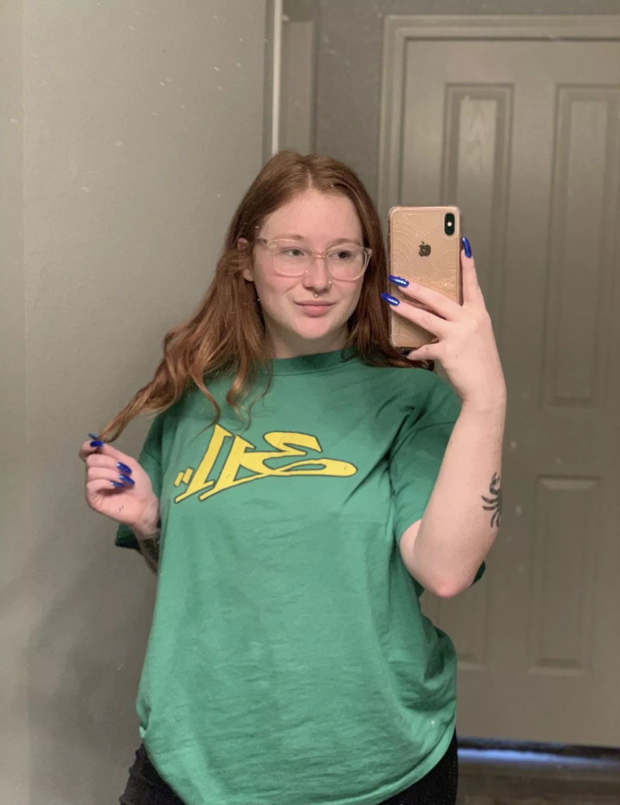 Hey there! White ally here looking to have intelligent conversation about racial issues with you guys! (Yes, we can talk about naughty stuff too haha 😉)