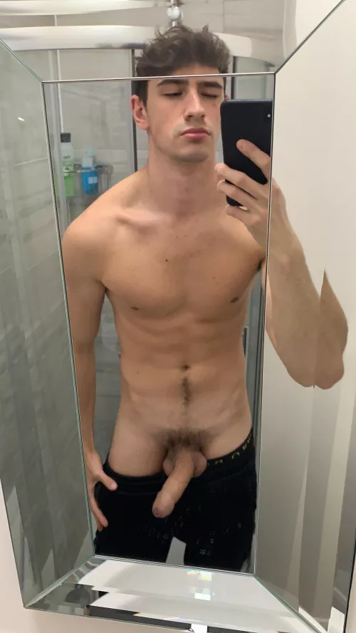 Heyyy there sohwme some loveeee