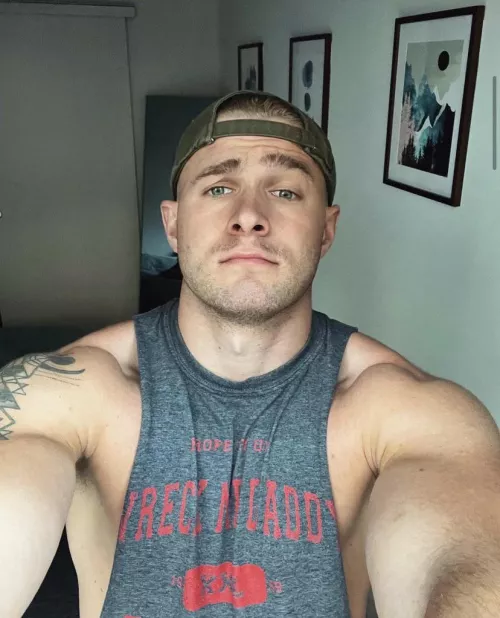 Hi fellow homosexuals..π