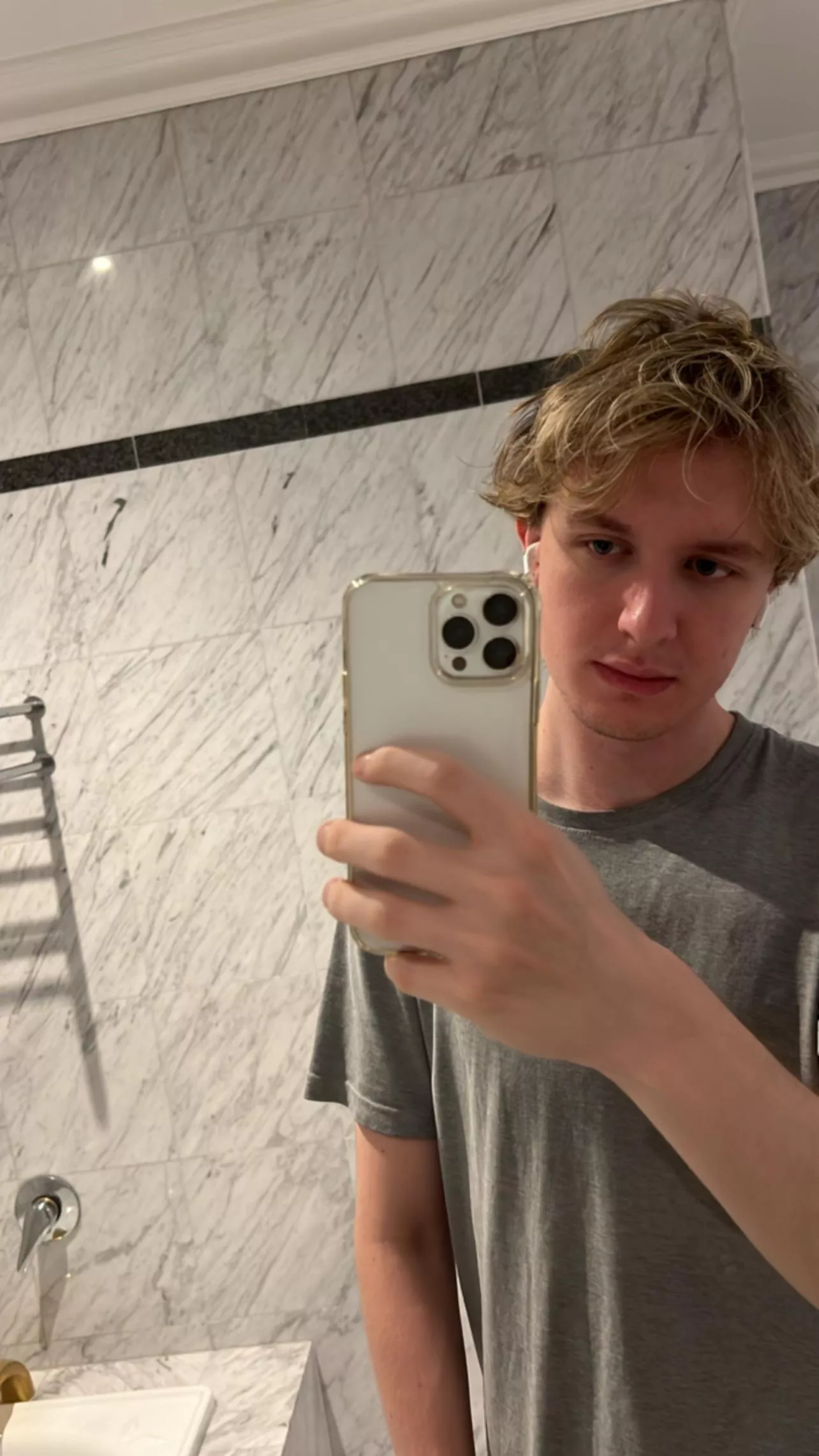 Hi give me validation x Hi give me validation x