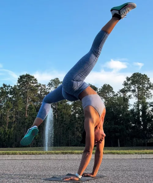 Hi :) I’m Yara 💖