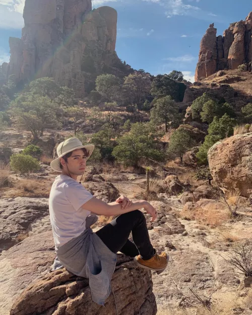 Hi, that’s me (29) enjoying the landscape! ☀️