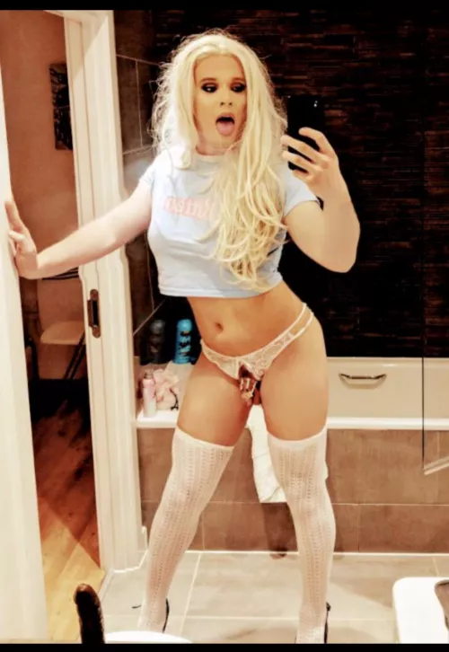 hoping my gf's roommate doesn't come back from work early, may have a hard time explaining this one