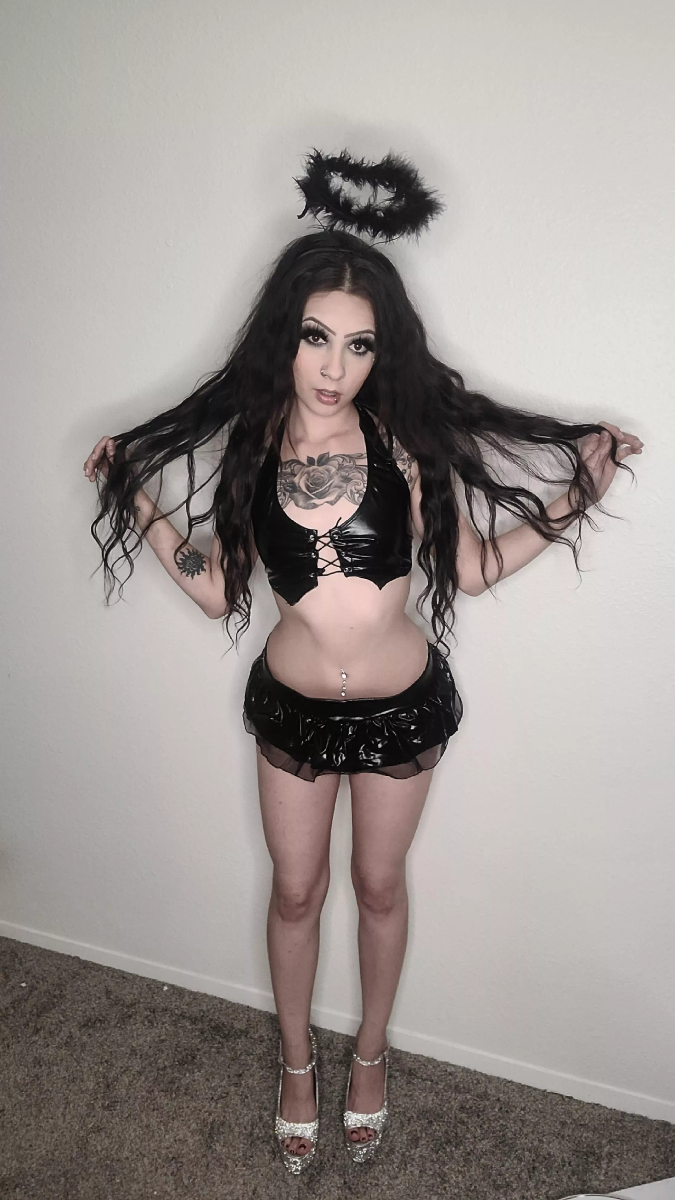 horny emo slut💋😈. Cum join me on my free onlyfans📽💦 Link in comments👇