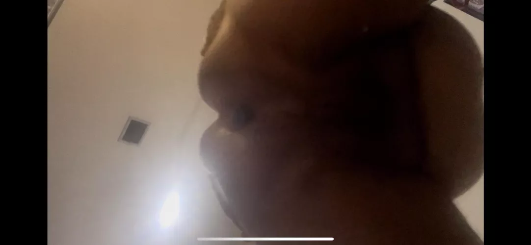 HORRIBLE PHOTO but it’s best one my fat as could take