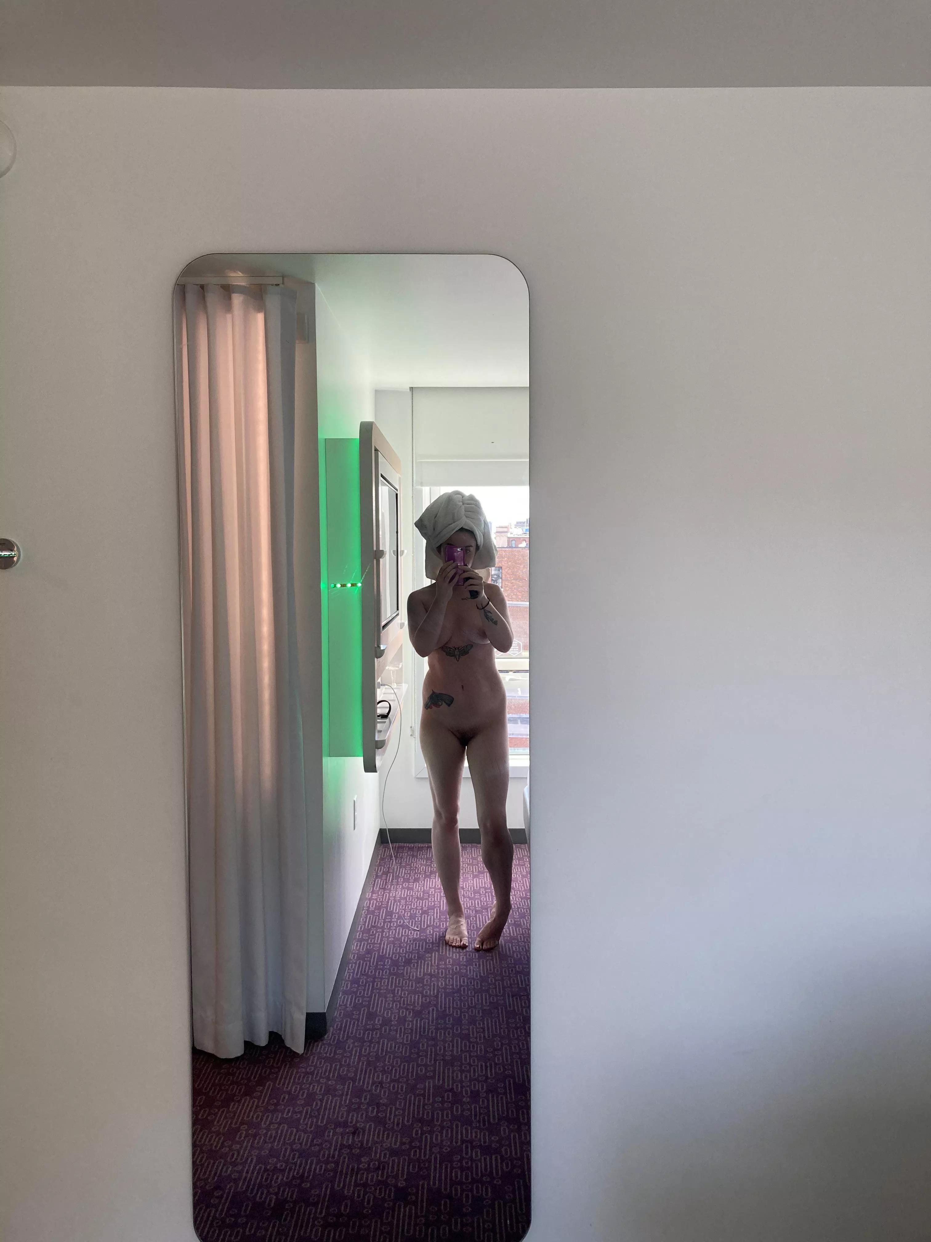 Hotel room nude π meet me @ my room 26, 125lbs, 5β4 ;) Hotel room nude π meet me @ my room 26, 125lbs, 5β4 ;)