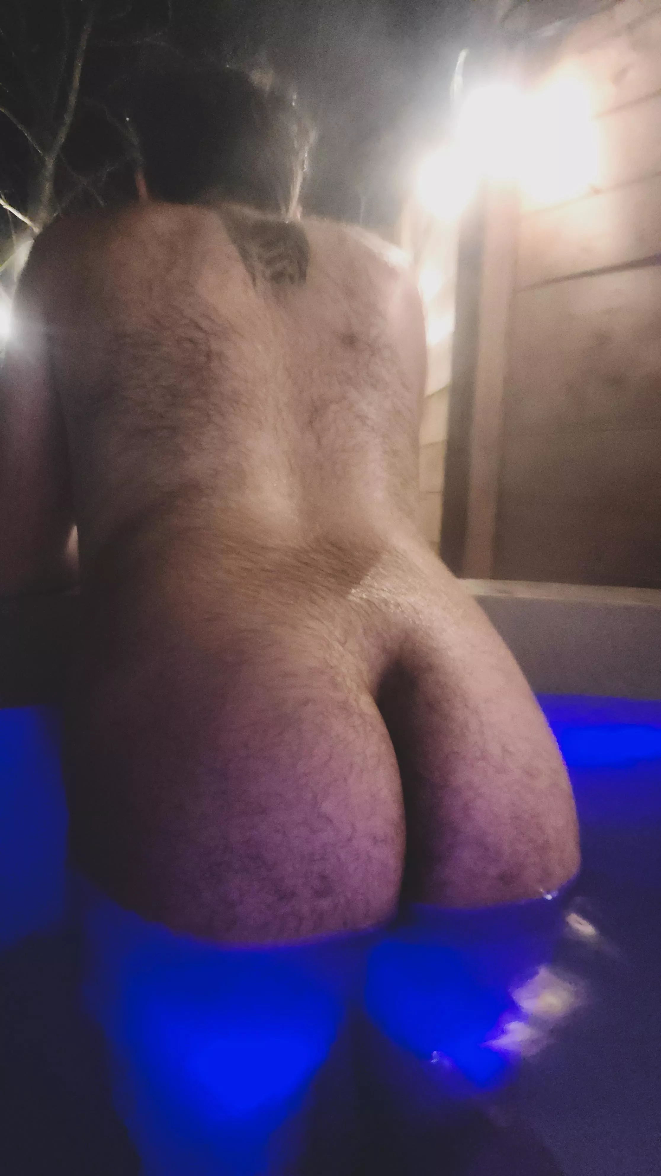 Hottub ass