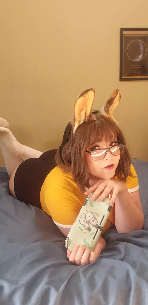 How are you spending Easter? 🐰🎮