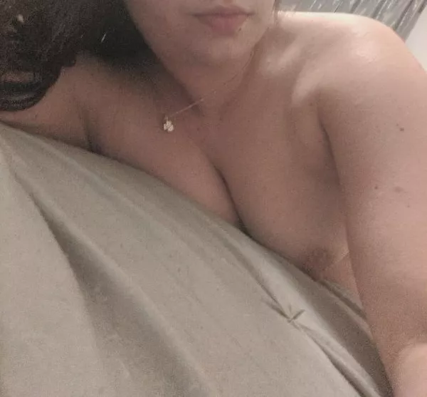 Hubby wants to share me.. who wants to be the lucky first?