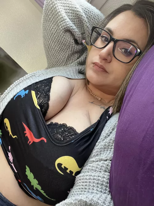 Hump day nap. Join me 😏