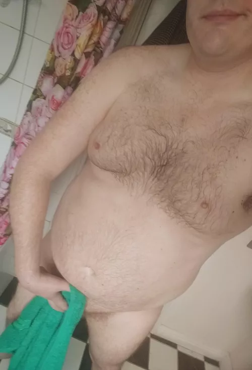 Hungover from Paddy's Day and would love some to help me feel better... (35, Irish, 6'4, 260lbs)