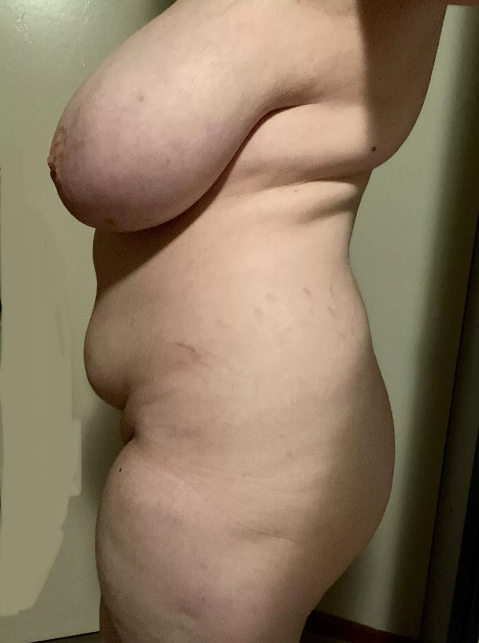 I avoid this view of myself usually because I don’t like my side profile. I don’t feel feminine or sexy in this photo and I guess that’s okay.