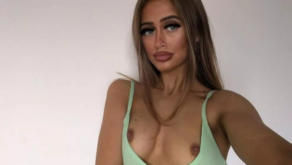 I can be your type👅😈 link in comments to play😘