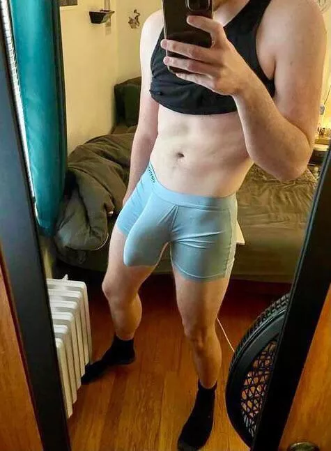 I can’t go out like this, can I? Single Dad in need...