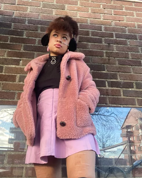 I can’t wait til it’s warm n I can dress like a cute lil whore 😗💖