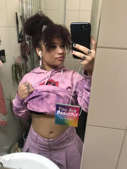 I desperately wanna get more tattoooos )): 💕