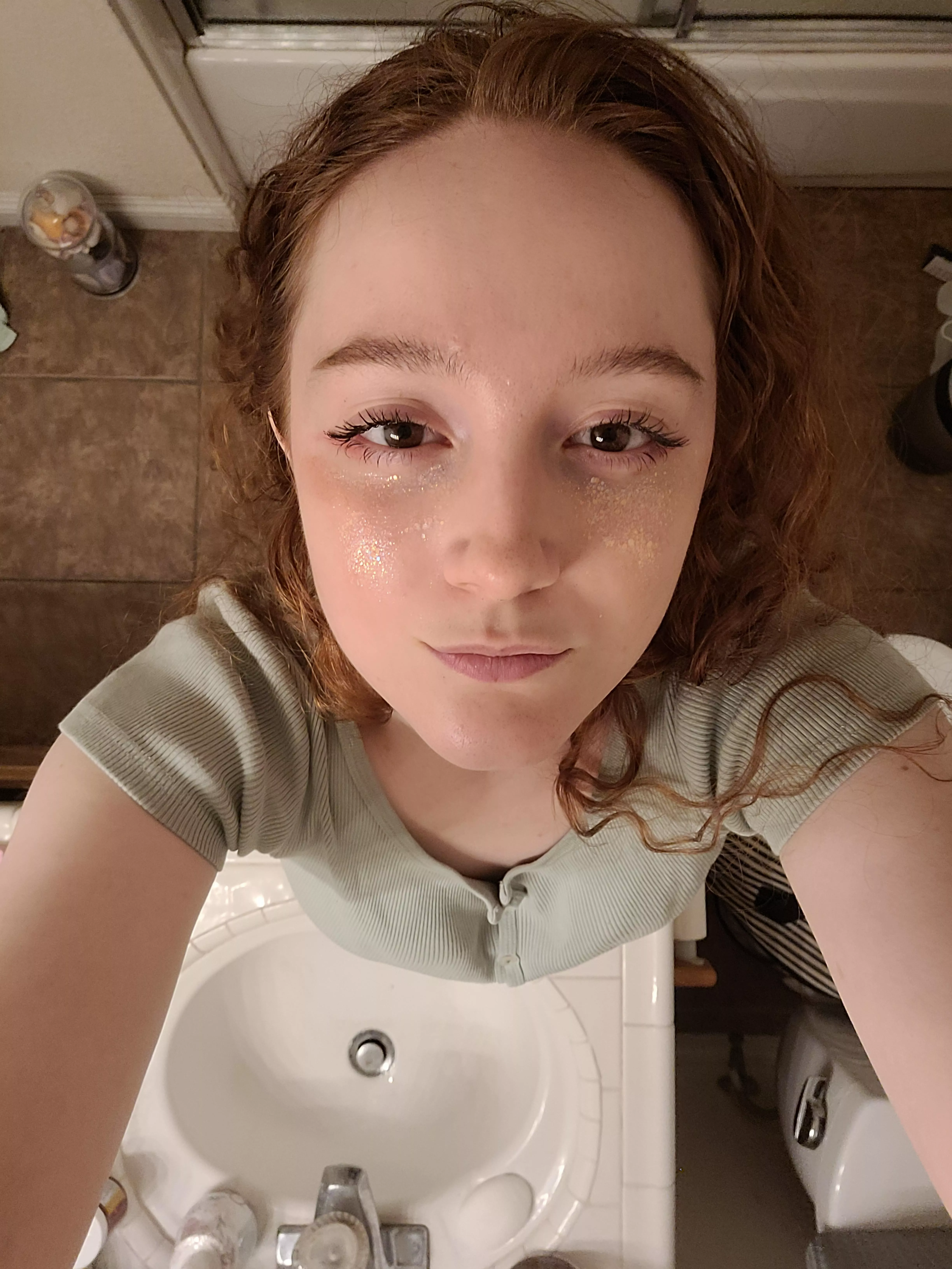 I did glitter tears and took silly pictures 💕