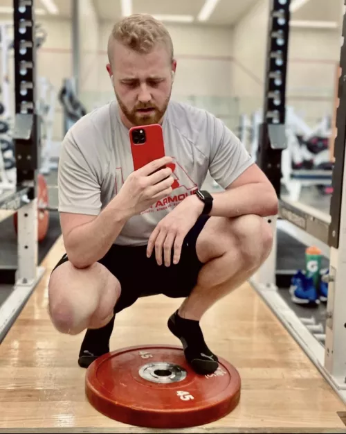 i don’t know why people skip leg day. i love it, it’s the two days after i can’t stand. 😂👀