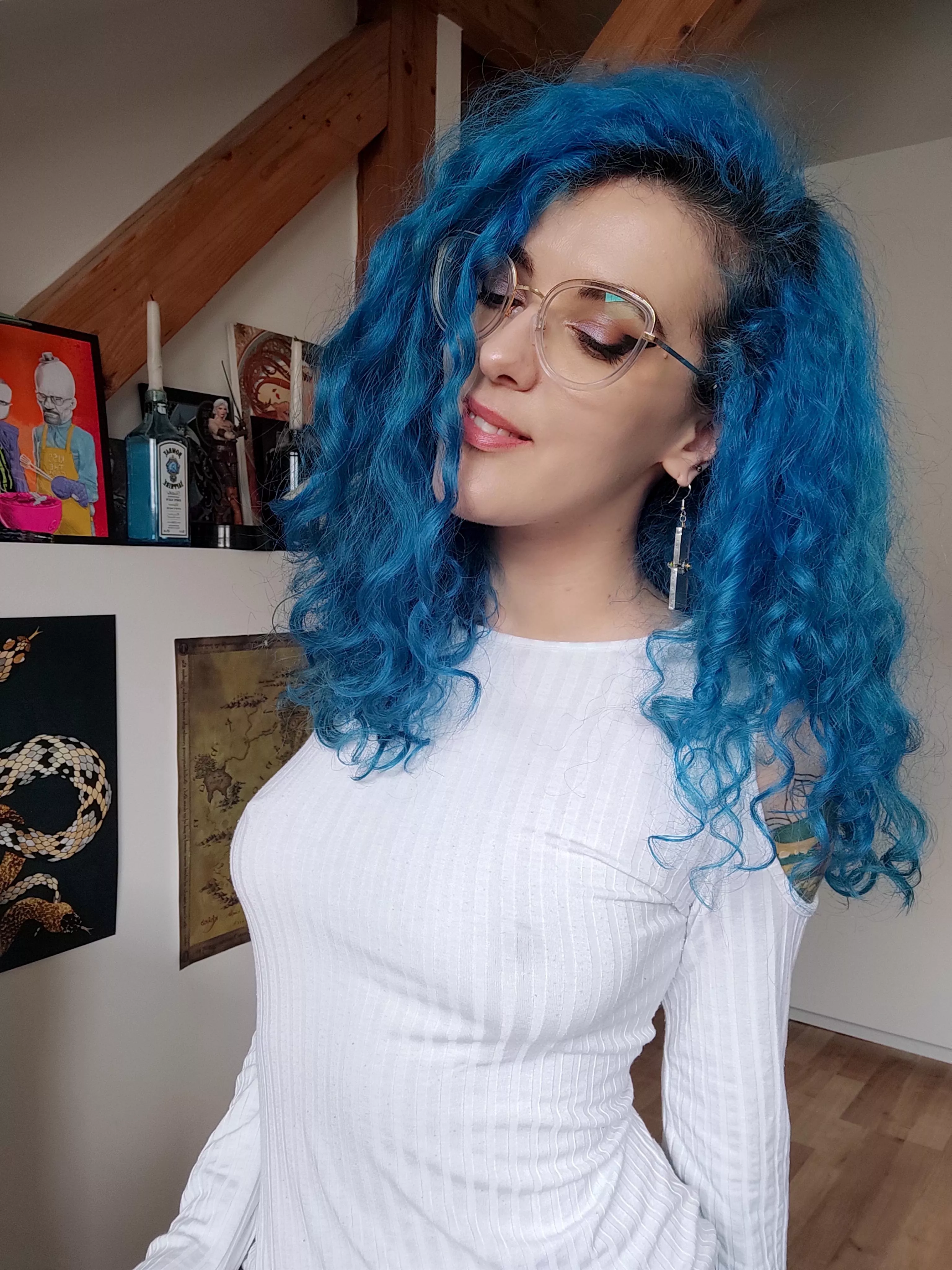 I don't often wear white, but I love this ribbed top