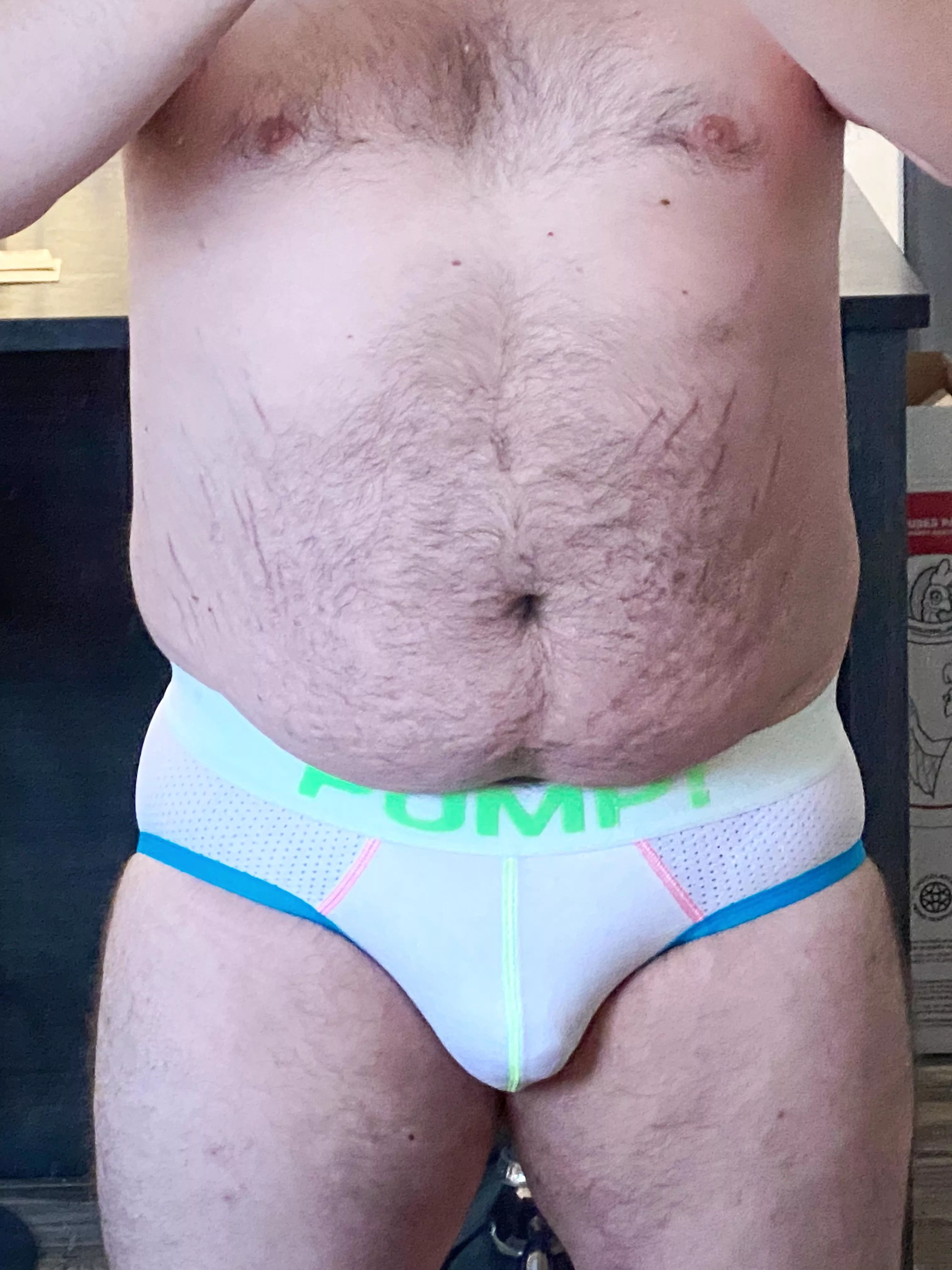 I don't usually wear white briefs but I have to admit that I love Pump brand 🙈🔥