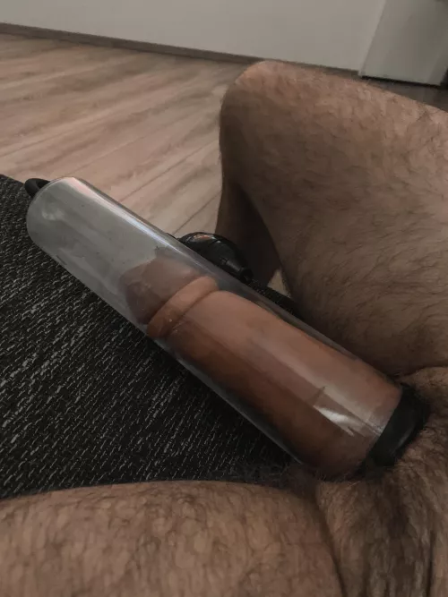 I got a new pump.. it’s 32cm long.. my cock is so thick, I’m pumping light here. But I wanna fill this whole tube up by the end of this session.. time won’t matter, I will do it!