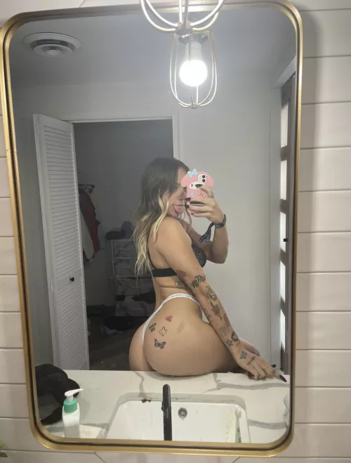 I got a nice bubble butt ready for you