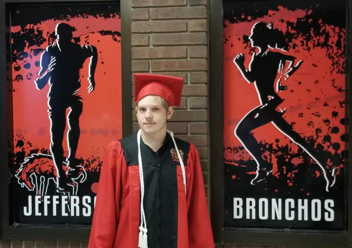 I graduated last night 👨🎓