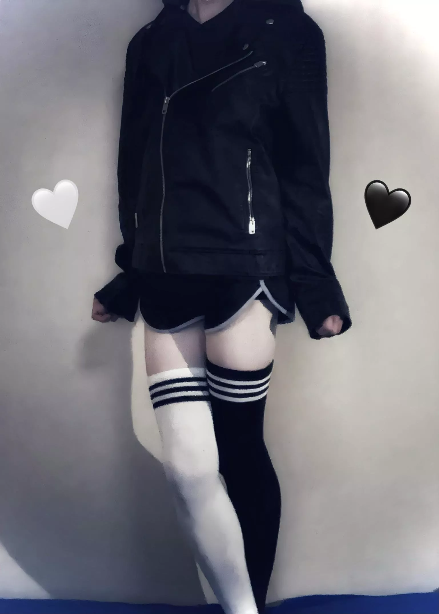 I guess it’s a ✨mismatched socks✨ kind of day!