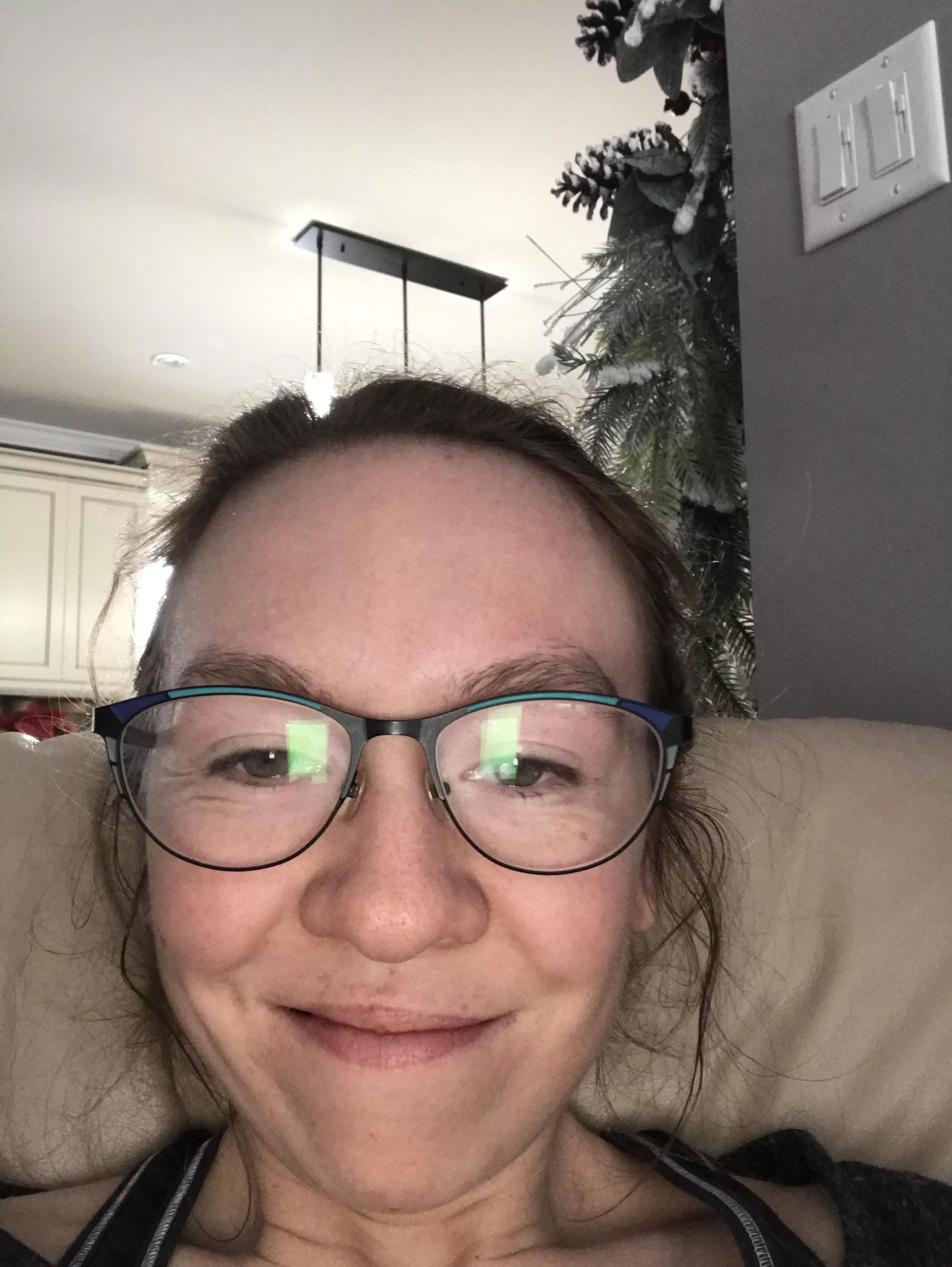 I hate this one , don’t mind the glare