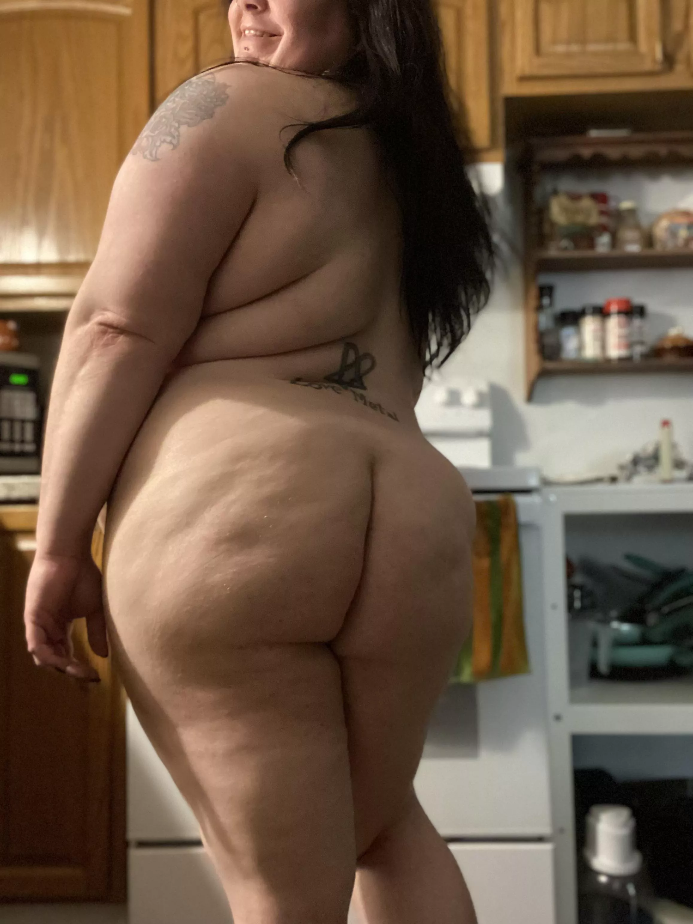 I hope it’s okay that we’re having cake for dessert tonight :3