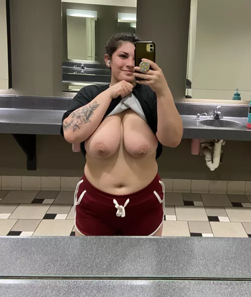 I hope no body catches me flashing my big sweaty tits in the locker room! [F]