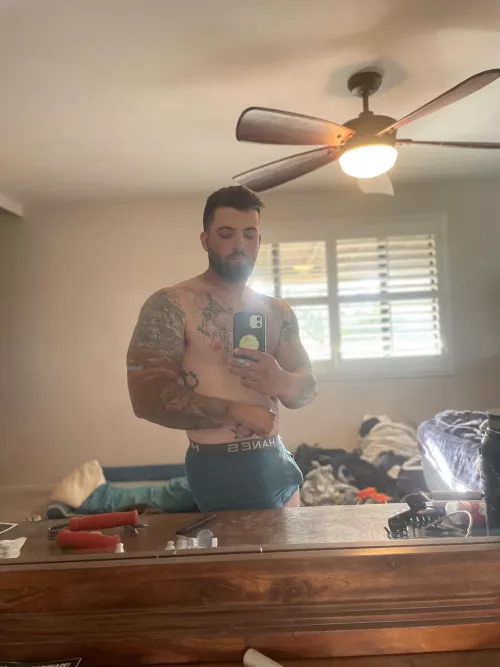 I hope you like thicc boys, chest hair, and farmers tans