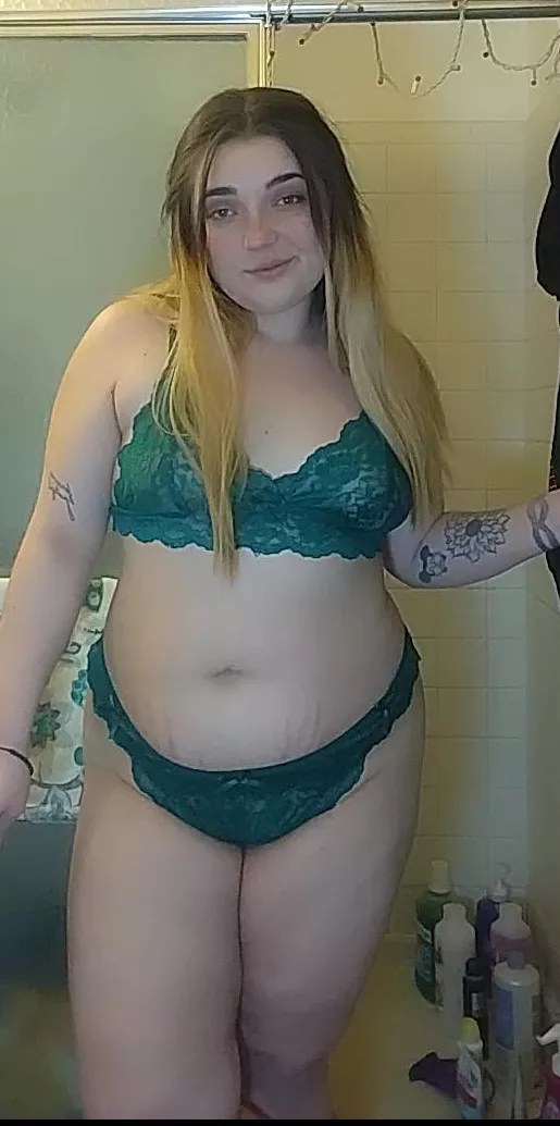 I Hope You Will Feed Me. 😋