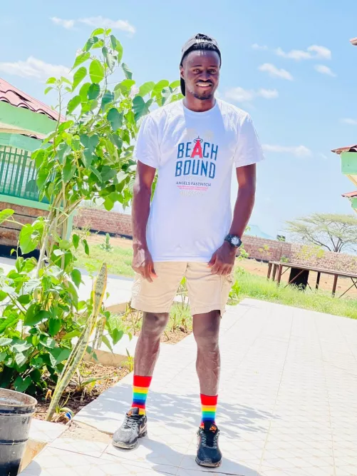 I just took a DNA test, found out am 100% that gay🌈