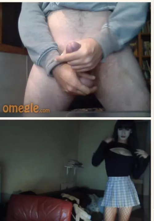 I love being a sexy asian sissyboi π€«