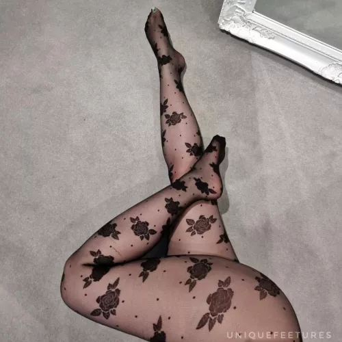 i love patterned panyhose 😍 what about you?